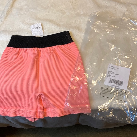 NWT Free People Seamless Shorts - Picture 4 of 5
